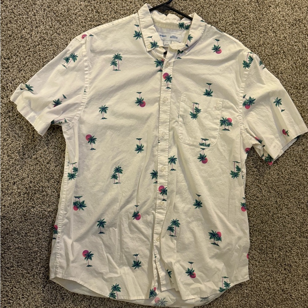 Old Navy White and Green Casual Button Down Shirt